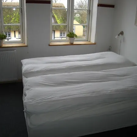 Han/Misafirhane Vindeballe