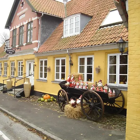 份德巴勒库洛旅馆 宾馆 2*