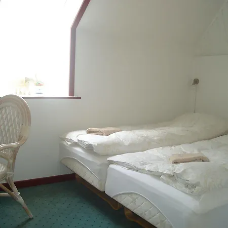 份德巴勒库洛旅馆 宾馆 2*