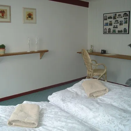 份德巴勒库洛旅馆 宾馆 2*